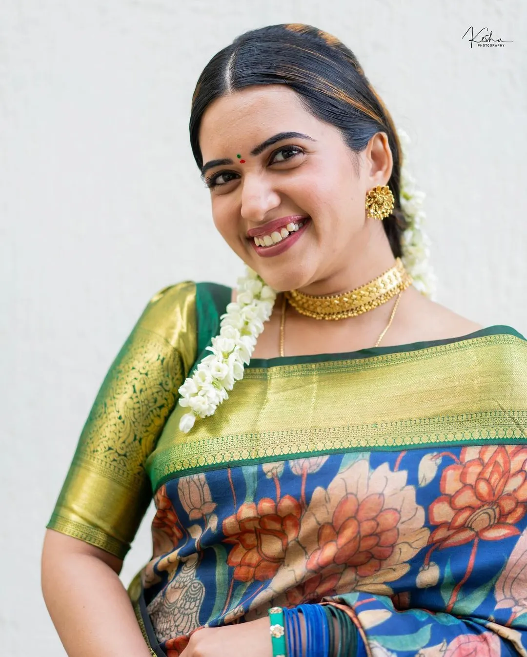 TOLLYWOOD ACTRESS SRAVANTHI CHOKARAPU IMAGES IN GREEN SAREE BLOUSE 2